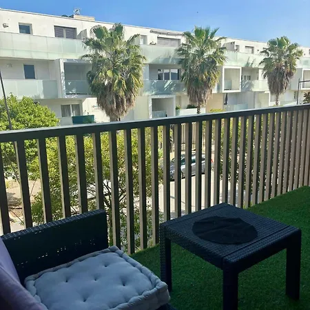 Apartamento T2 Avec Terrasse A Proche Centre